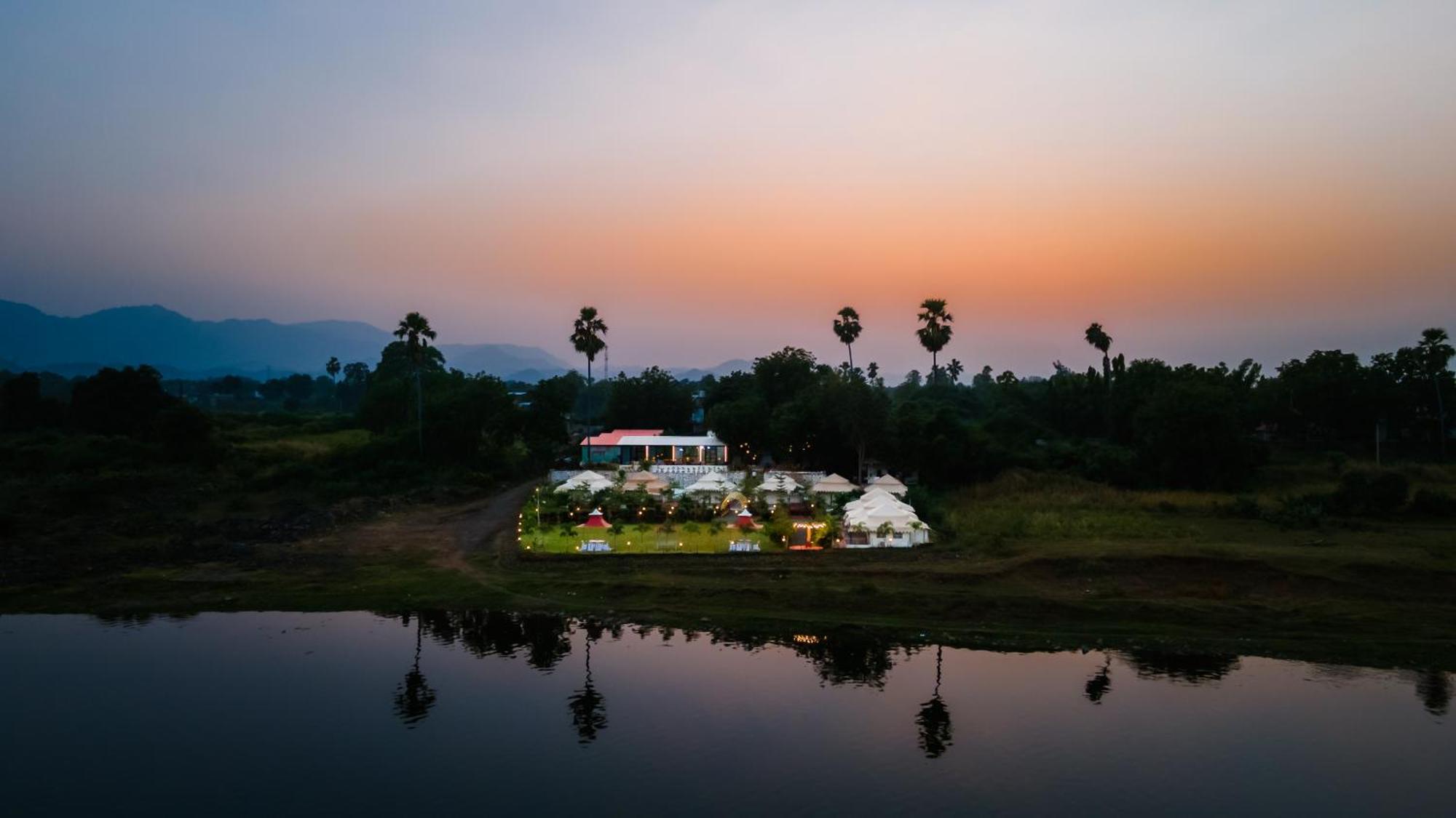 Riverview Tent Resort Kevadia Εξωτερικό φωτογραφία
